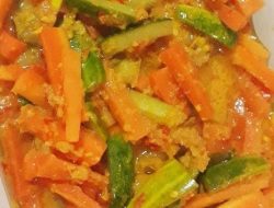 Resep Acar Bumbu Kuning yang Lezat dan Segar untuk Santapan Sehari-hari