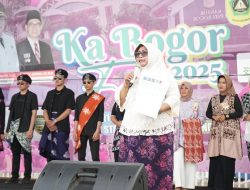 Fashion Show Batik Kemang Meriahkan Kabogorfest 2025