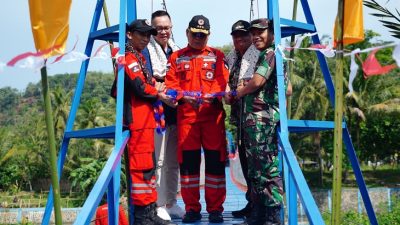 Bupati Garut Resmikan Jembatan Gantung Cikaso, Perkuat Akses Warga dan Dorong Ekonomi Lokal